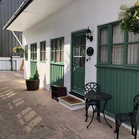 Deanwood Holiday Cottages Yorkley Esterno foto